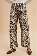 Stretch Leopard Barrel Jeans