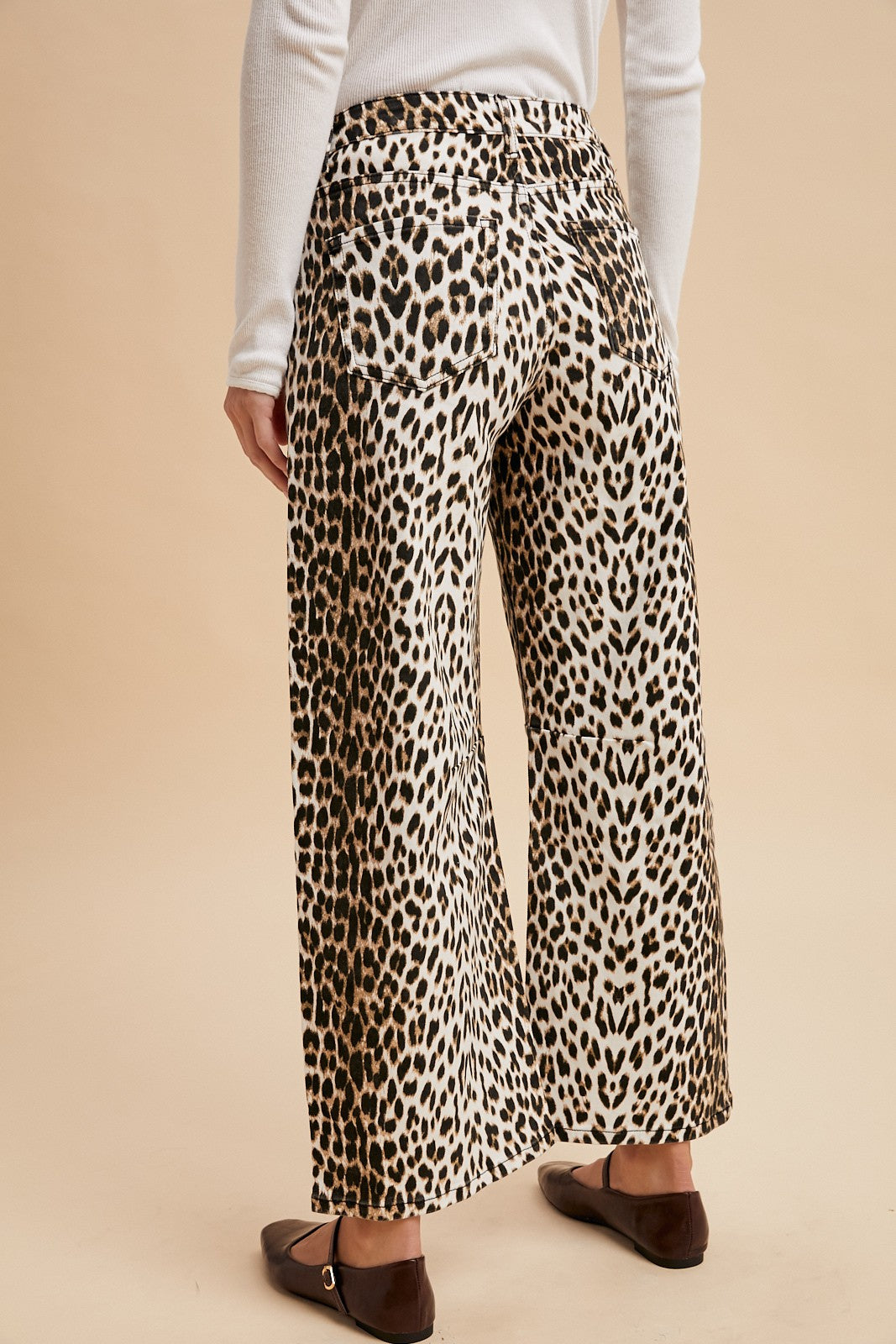 Stretch Leopard Barrel Jeans