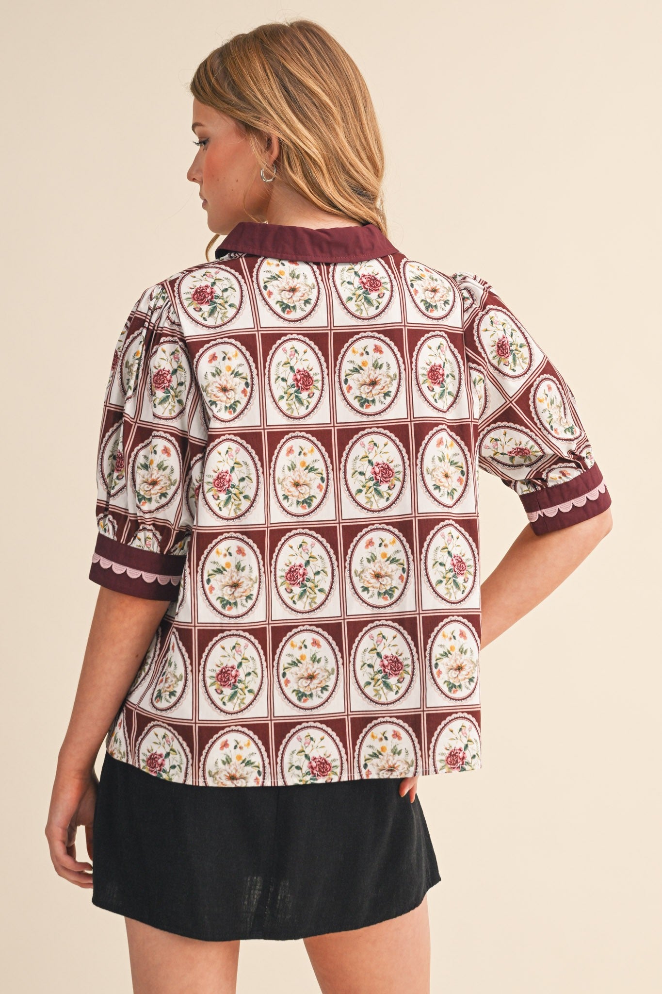 Scallop Trim Printed Top