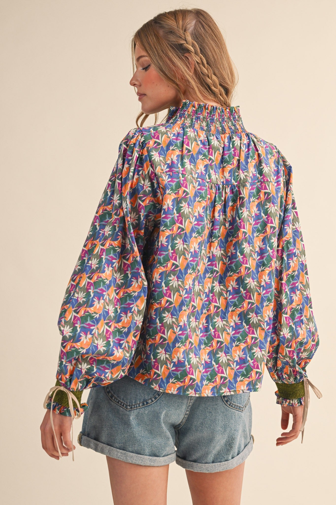 Contrast Neckline Printed Blouse
