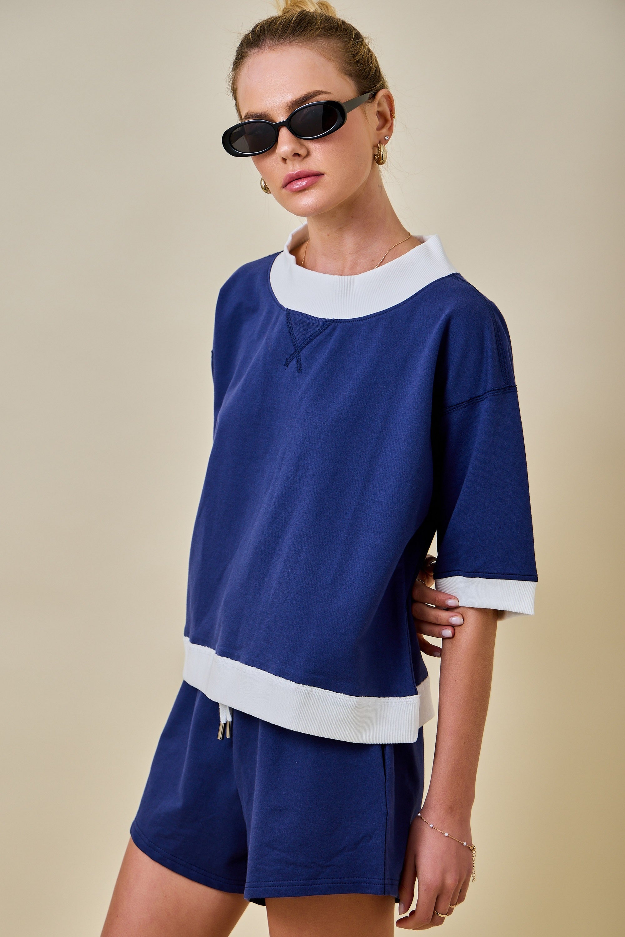 Colorblocked Short Sleeve Sweatshirt