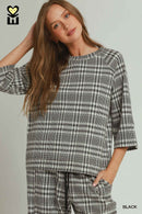 Plaid 3/4 Sleeve Top