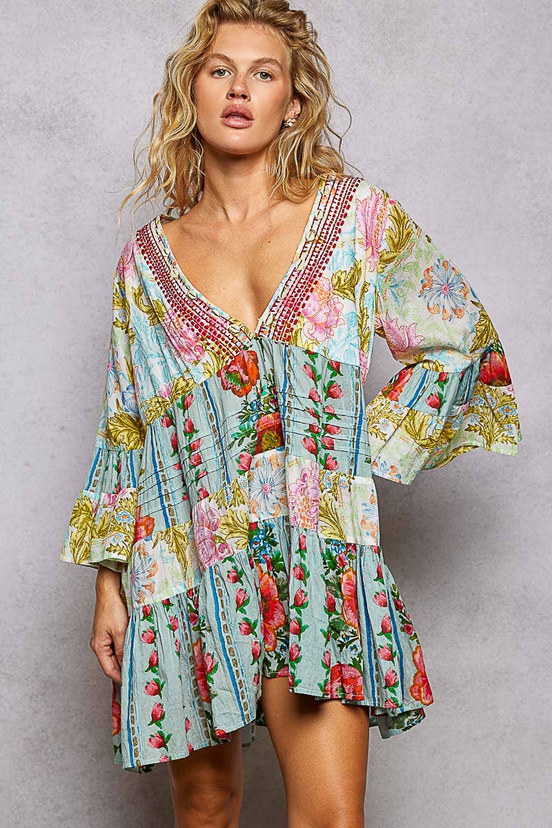 Sleeveless V-neck Printed Dress