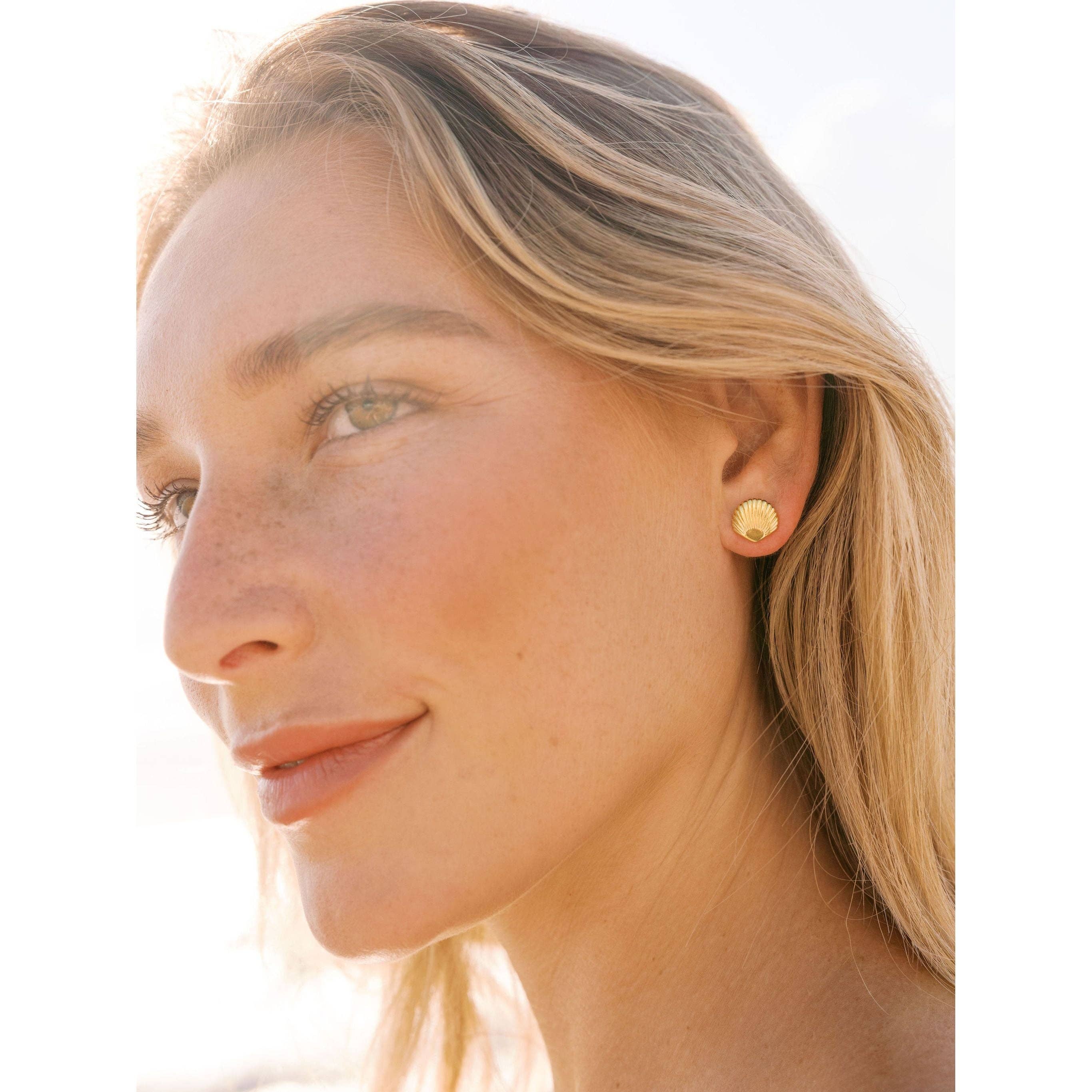 Marina Shell Stud