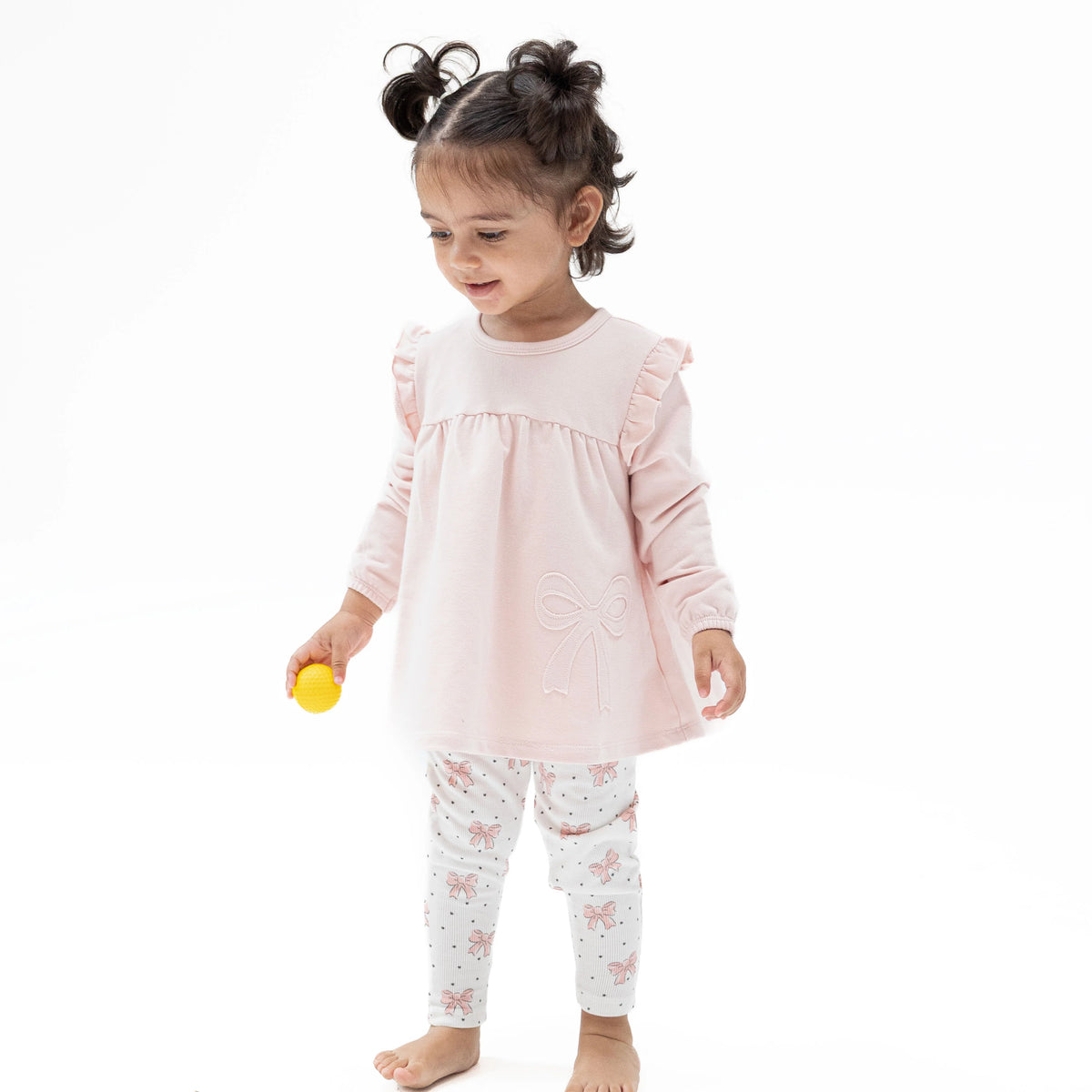 Veiled Pink Bows
Long Sleeve Sweatshirt with Ruffles and Leggings