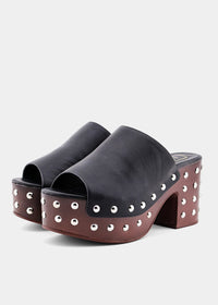 Holly Studded Wedge