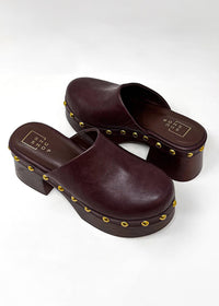 Lily Heeled Clog