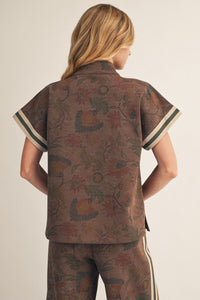 Side Accent Floral Henley Top