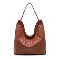 Ezia Hobo