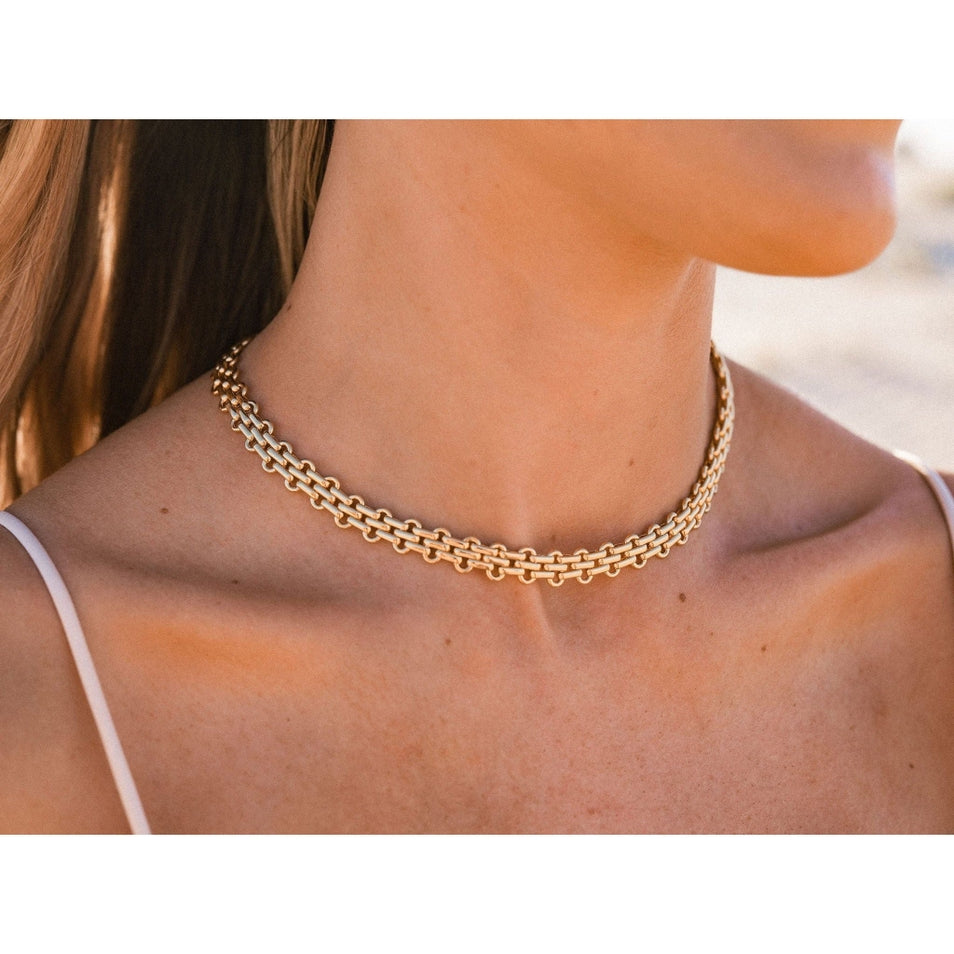 Elora Necklace