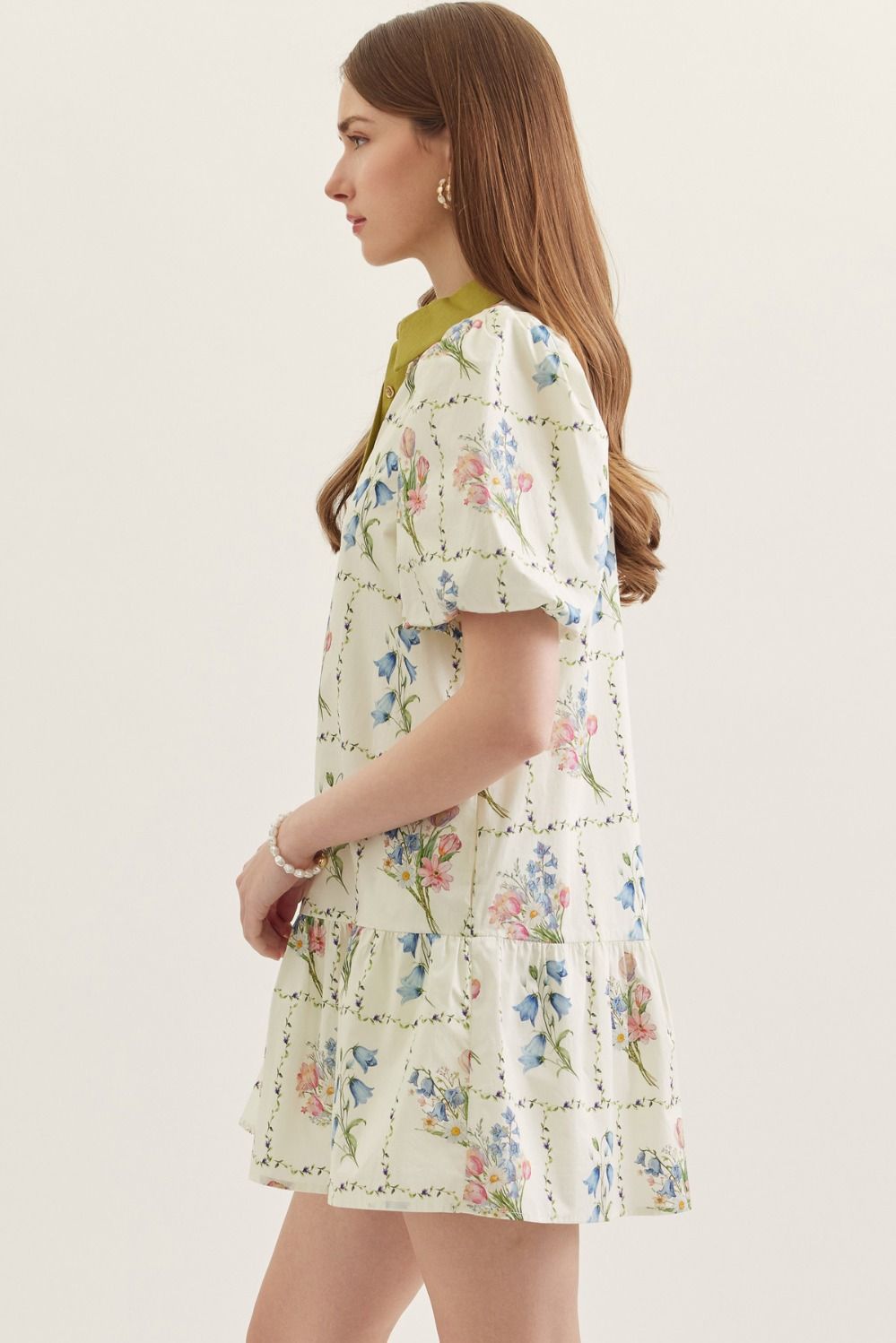 Contrast Collar Floral Mini Dress