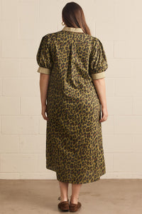 Contrast Collar Leopard Midi Dress