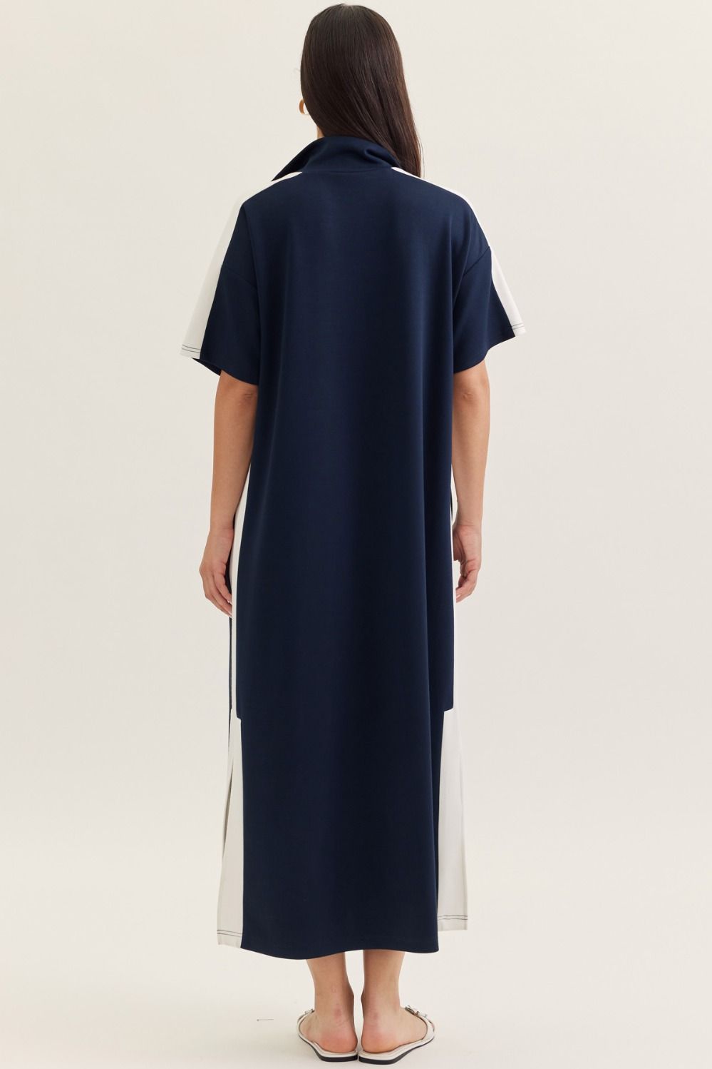 Contrast Collar Solid Maxi Dress