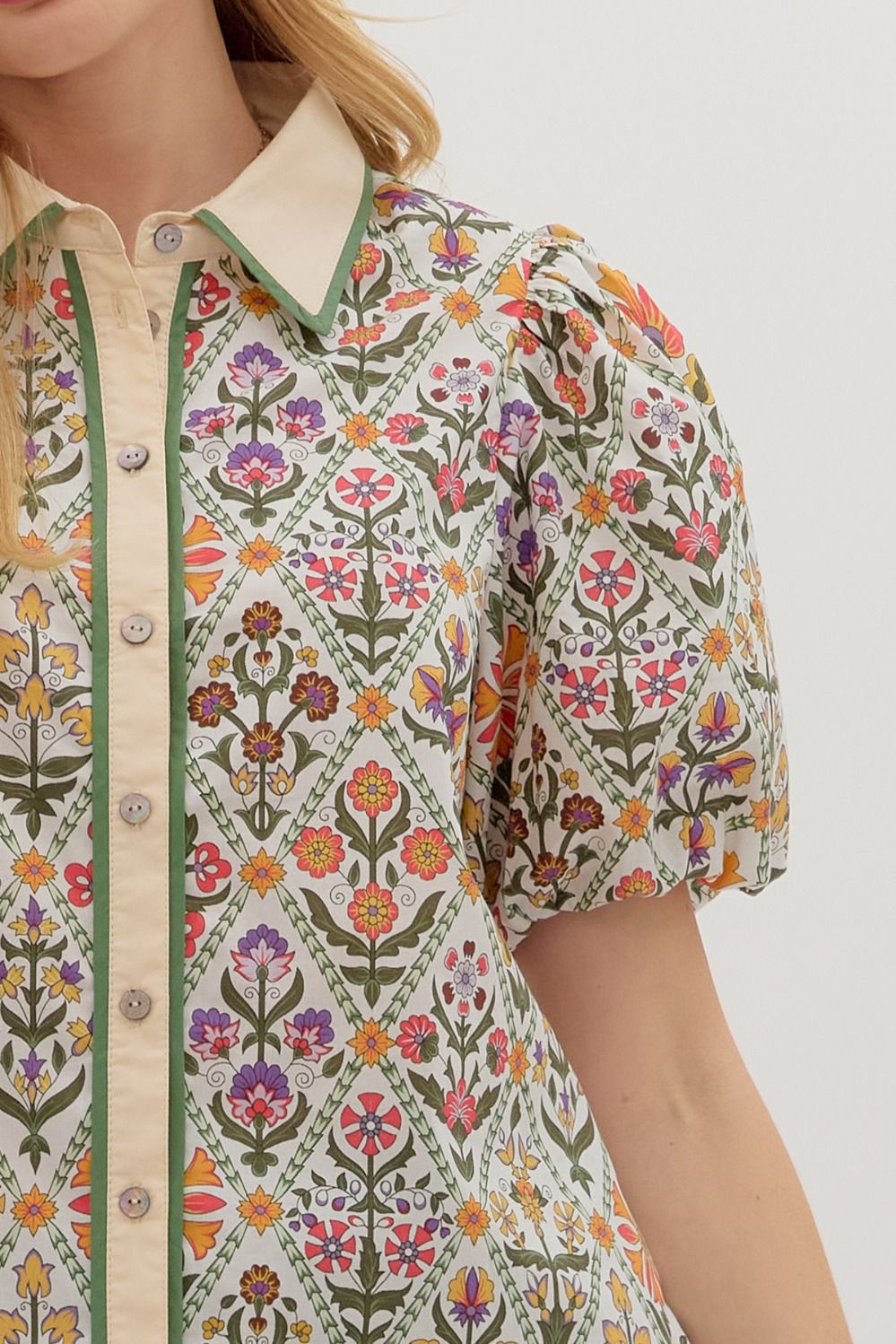 Contrast Collar Floral Blouse