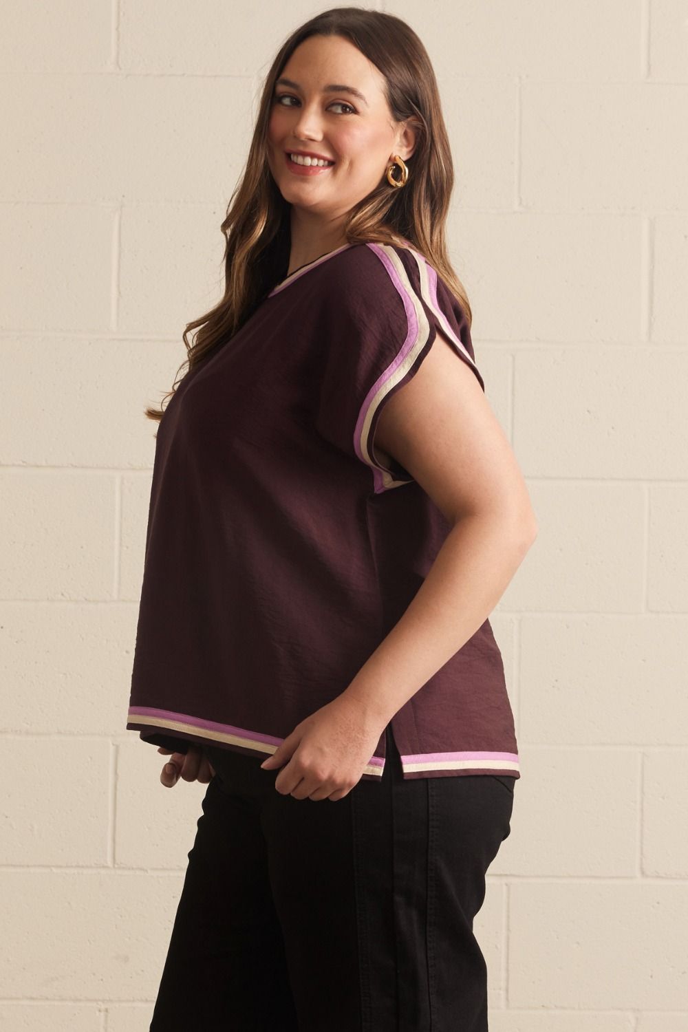 Solid Contrast Round Neck Top