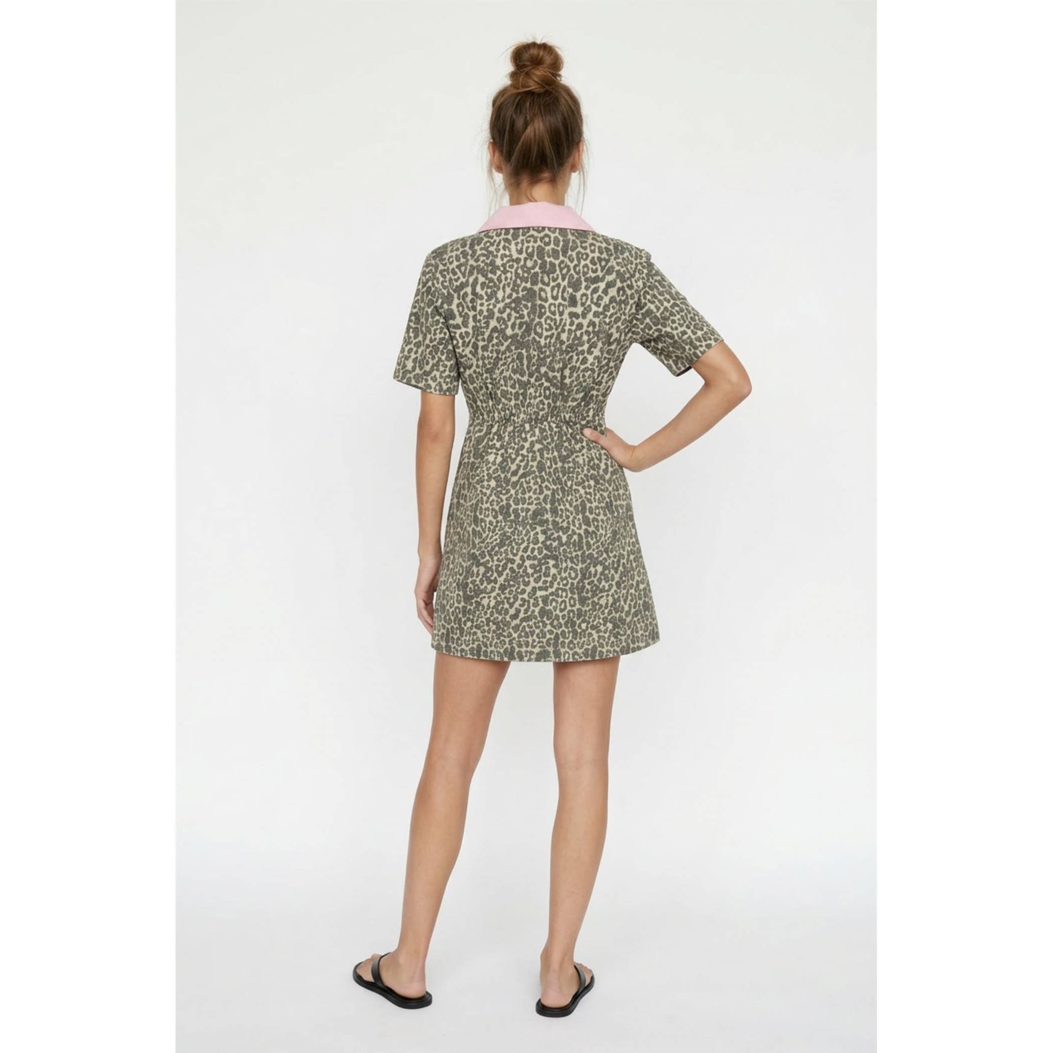 Contrast Collar Leopard Mini Dress